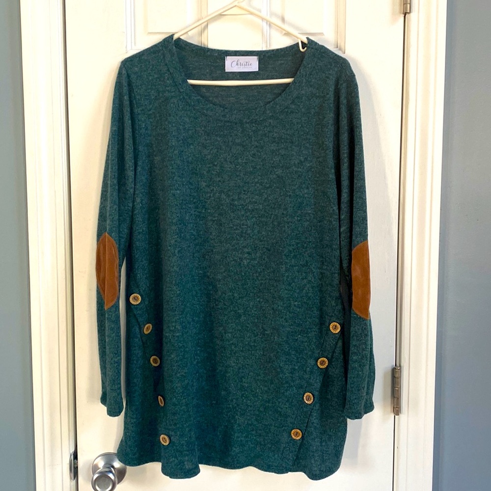 NWT dark green button tunic with faux elbow batches